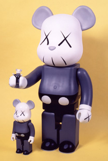 BE@RBRICK KAWSおもちゃ/ぬいぐるみ